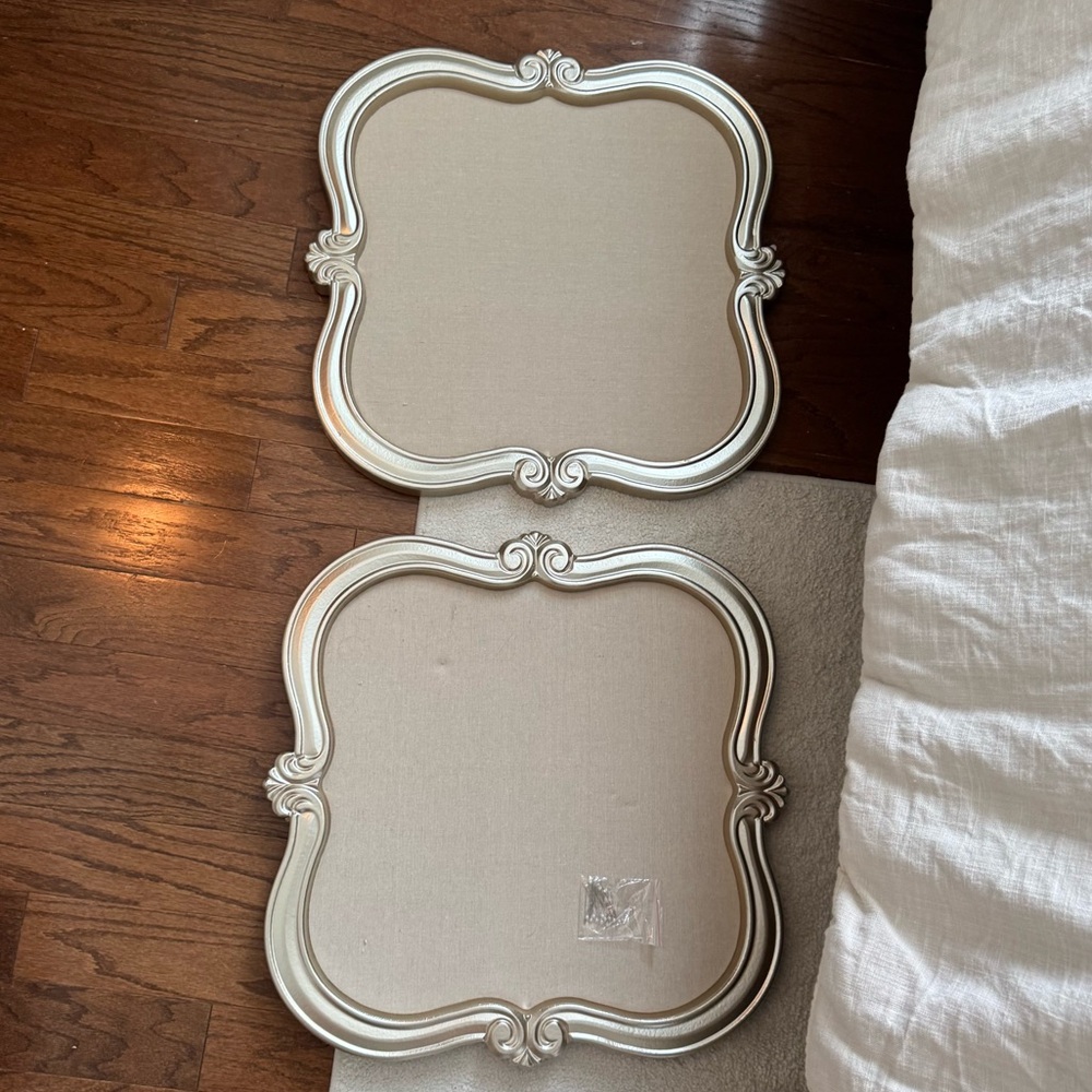 Elegant Gold Wall Decor Set
